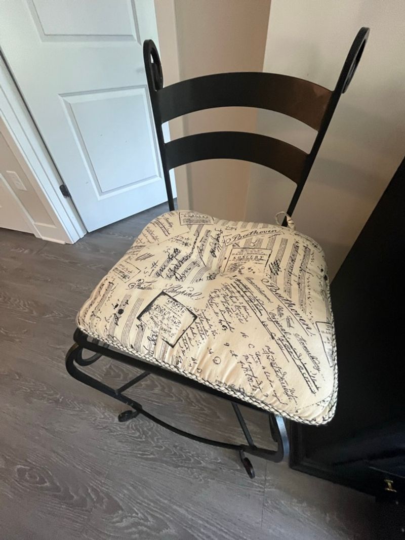 Resident chat image