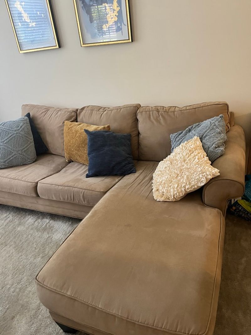 Resident chat image