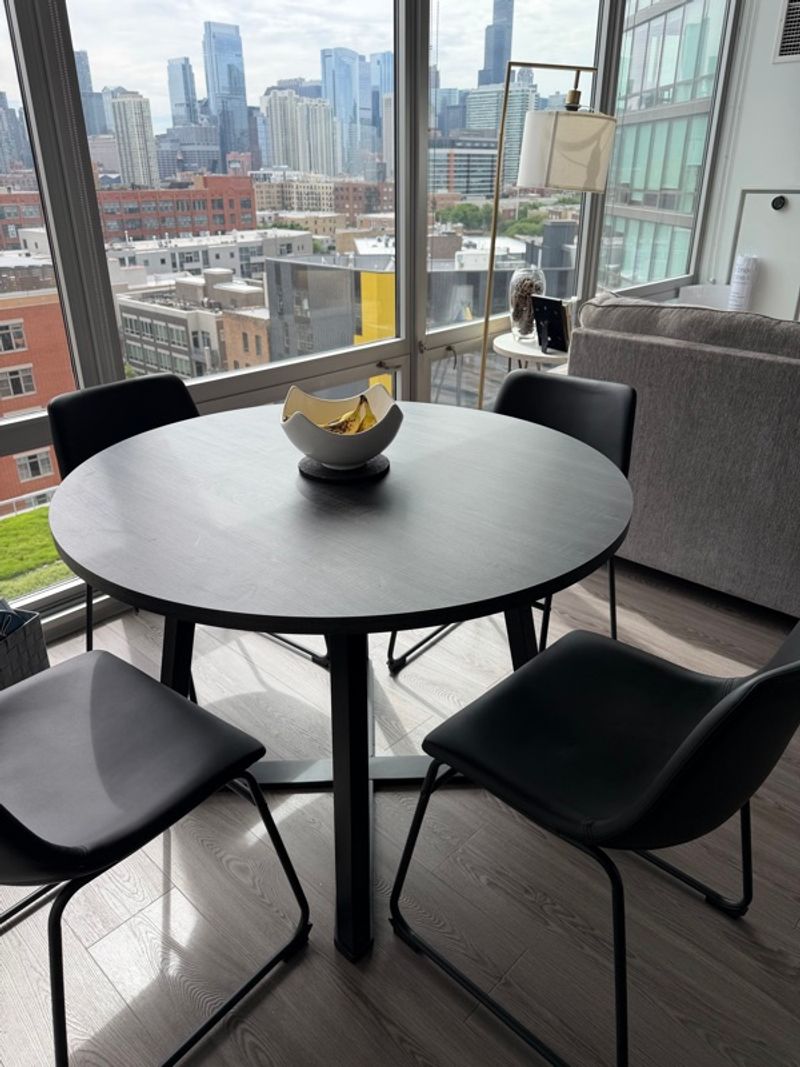 Resident chat image