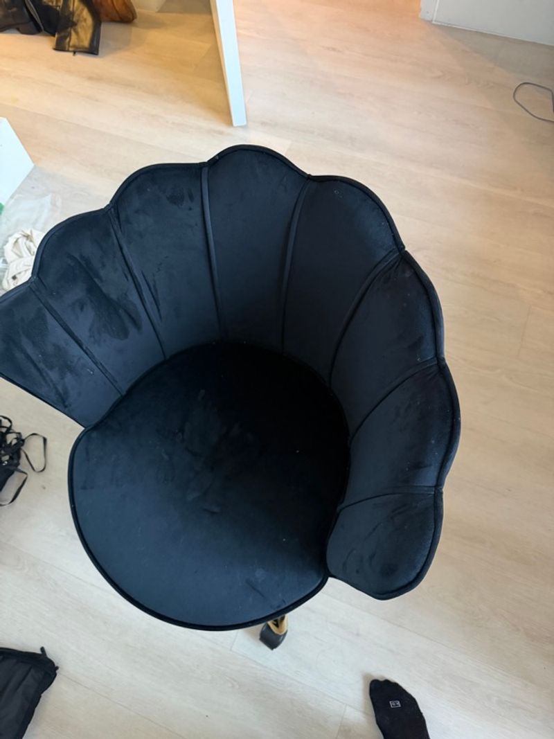 Resident chat image