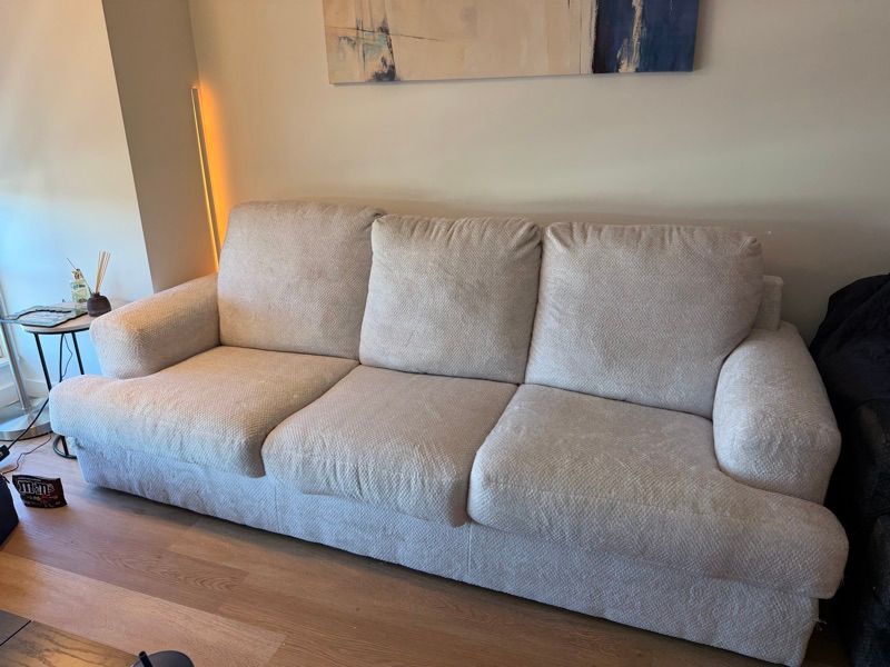Resident chat image