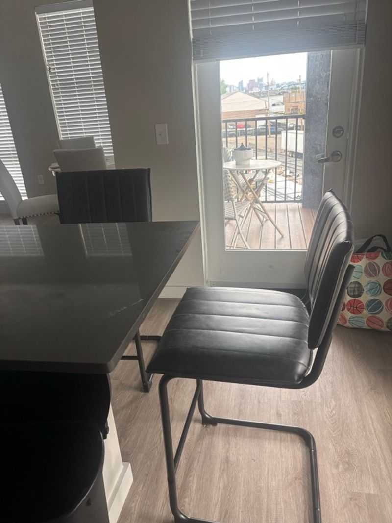 Resident chat image