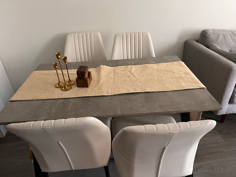 Resident chat image