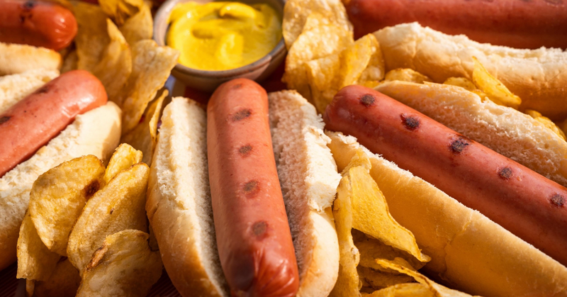 Hotdogs from Heaven — Celebrate the holiday weekend with Hotdogs from Heaven! Stop by the Sky Lounge to enjoy complimentary hot dogs, connect with your neighbors, and kick off the Fourth of July festivities. Available while supplies last.