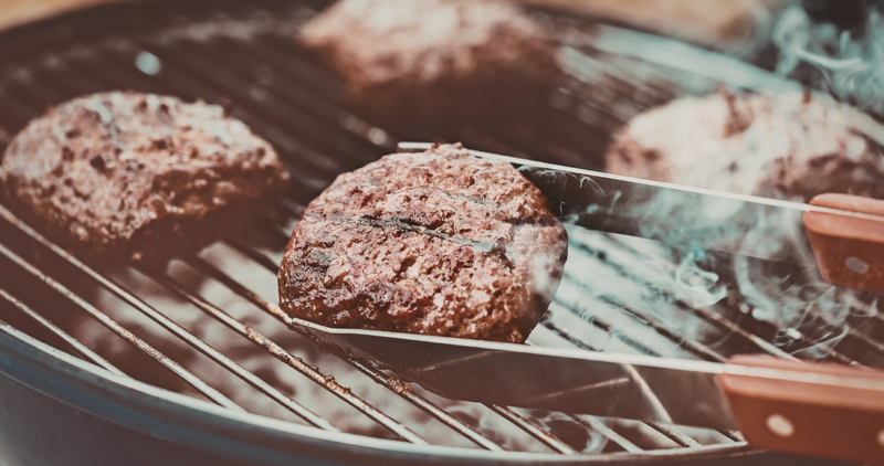 Summer Kick Off/Inicio del Verano — Kick off summer with burgers by the pool while supplies last Celebra el inicio del verano con hamburguesas junto a la piscina hasta agotar existencias. Please express interest - it helps us plan better! Plus, you'll get reminders.