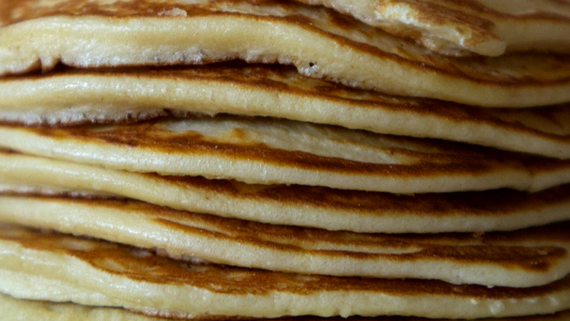Flying Flapjack Breakfast — Start your morning with a breakfast that is guaranteed to make you smile. Katie’s Pancakes will be serving up a lively, interactive flapjack tossing experience where you will need to be quick on your feet to catch your pancakes right on your plate. Fill up a plate, enjoy the fun, and then stop by our mimosa bar with plenty of bubbly and fresh juice options.