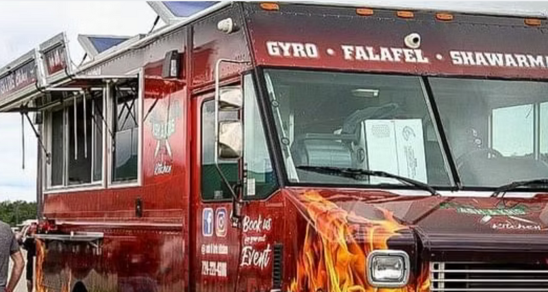 Ash & Kris Kitchen Food Truck — Treat yourself to a delicious meal from Ash & Kris Kitchen! Stop by, grab your favorite menu items, and enjoy a relaxing evening with your neighbors. menu: https://www.ashkris.com/menu Please express interest - it helps us plan better! Plus, you'll get reminders.